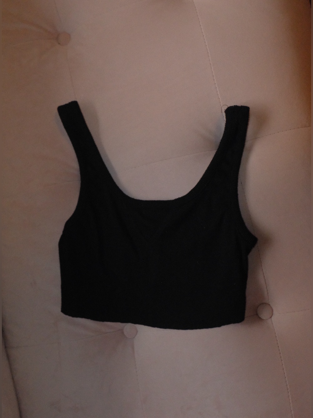 Black Ribbed Crop Tank Top - Picture 2 of 3